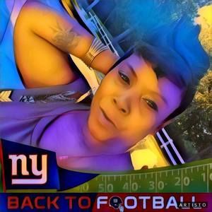 Meet your Posher, Mona